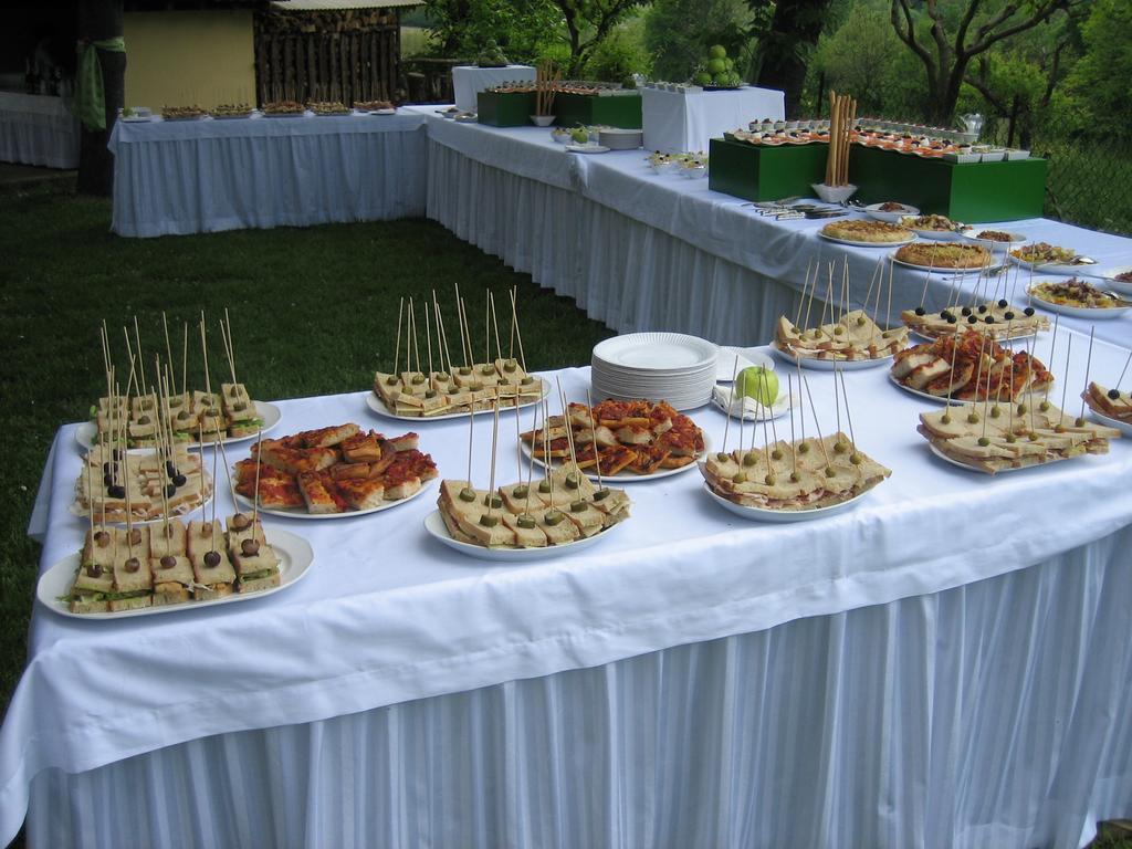 Вилла Agriturismo Ristorante Albachiara Carpeneto Экстерьер фото